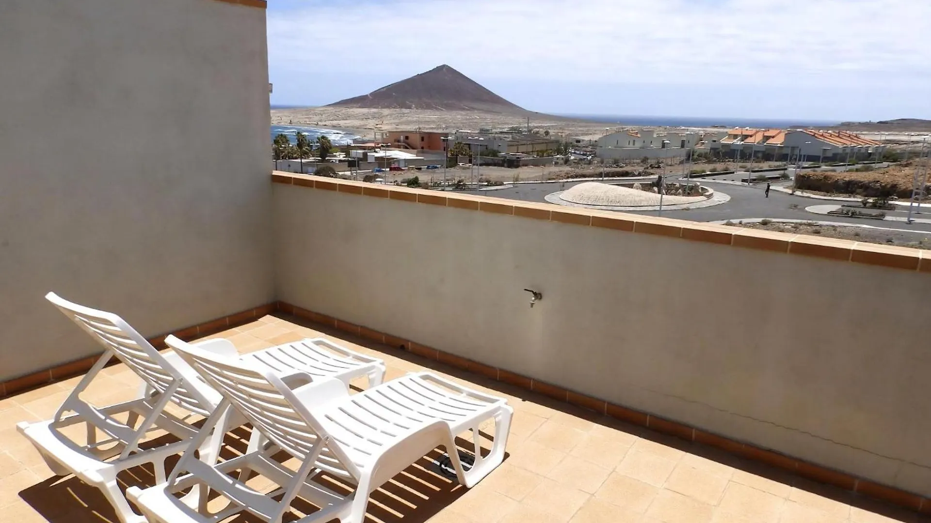 Wohnung West Mit Terrasse In El Medano